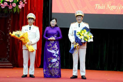 Công an tỉnh công bố quyết định về công tác cán bộ