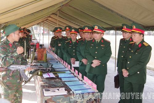 Kiểm tra công tác chuẩn bị tiếp nhận, huấn luyện chiến sĩ mới tại Sư đoàn 3