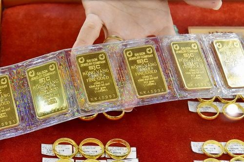 Giá vàng bất ngờ giảm mạnh vào ngày vía Thần tài