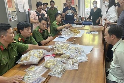 Tạm giữ đối tượng trộm hơn 100 lượng vàng trước ngày Vía Thần Tài