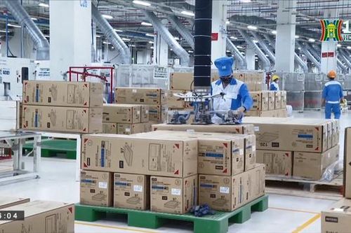 Người lao động trở lại làm việc sau Tết
