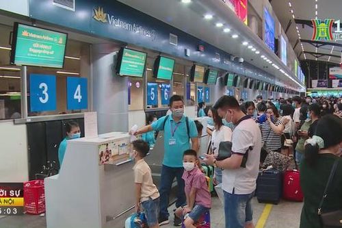 Vé máy bay vào TP. Hồ Chí Minh khan hiếm