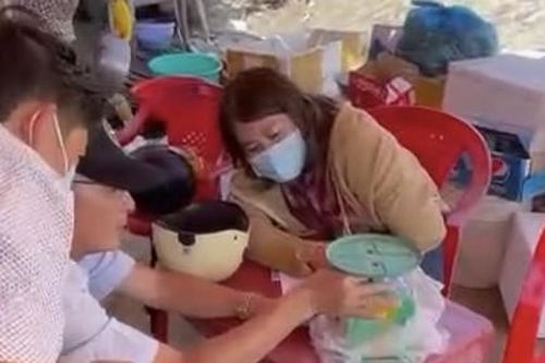 Mạnh tay xử lý nạn buôn bán hải sản kiểu lừa đảo khách du lịch