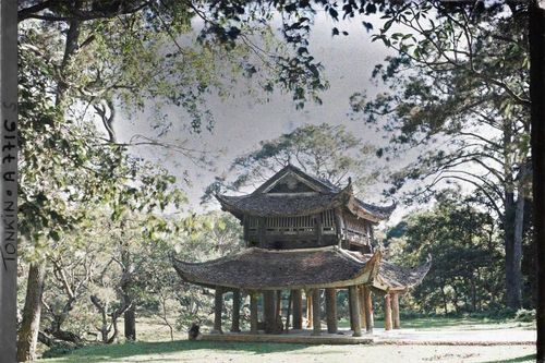 Không gian tâm linh Hà Nội qua loạt ảnh màu năm 1915