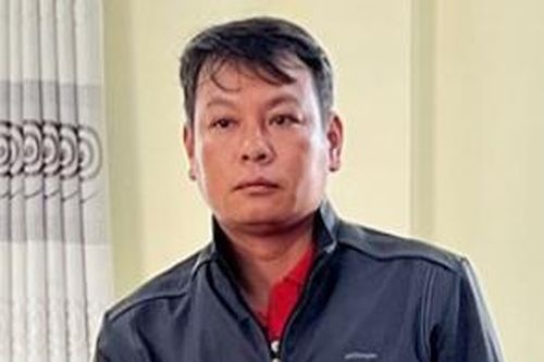 Tạm giam người đàn ông làm giấy chứng nhận quyền sử dụng đất giả