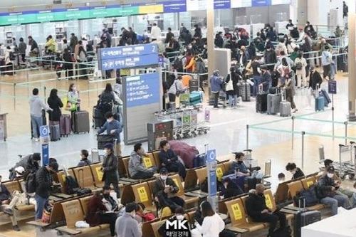 Covid-19: Hàn Quốc tăng vọt số ca mắc, Bắc Kinh tung biện pháp đáp trả Seoul
