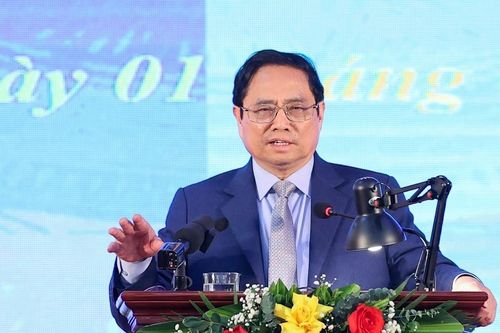 Thủ tướng yêu cầu ổn định việc làm, nhà ở, đời sống tinh thần cho người lao động