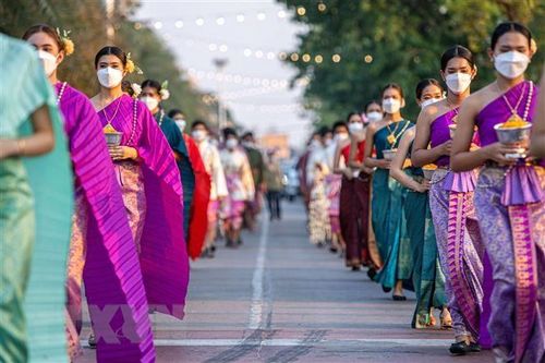 Du lịch phục hồi, kinh tế Thái Lan có thể tăng trưởng 4% trong năm nay