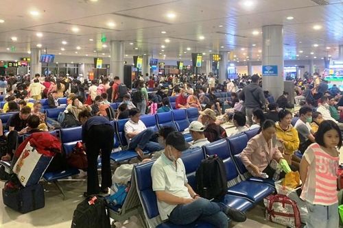 Gần 3,2 triệu khách qua sân bay Tân Sơn Nhất dịp Tết Quý Mão