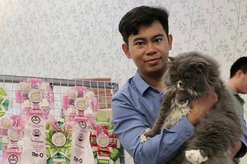 Chuyện về chàng trai 'cuồng mèo'
