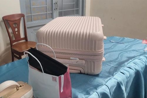 Bị cầm nhầm vali tại sân bay Phú Quốc, cặp vợ chồng trẻ vất vả ngược xuôi tìm kiếm và cái kết