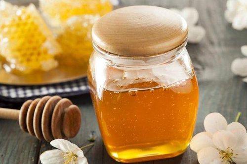 Chữa viêm thanh quản bằng mật ong có hiệu quả không?