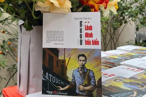 Tái hiện hành trình Chủ tịch Hồ Chí Minh 'đi tìm hình của nước' bằng tiểu thuyết