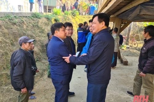 Liên đoàn Lao động tỉnh thăm viếng, chia buồn với các gia đình nạn nhân bị tử vong do tai nạn giao thông