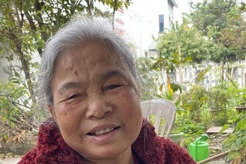 Chị Lộc