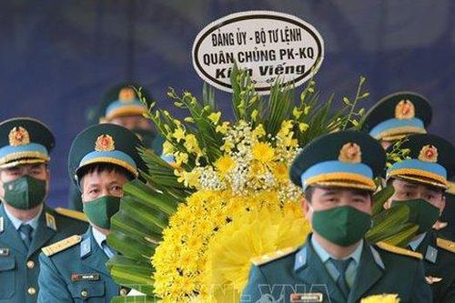 Lễ tang phi công Trần Ngọc Duy được tổ chức theo nghi thức Quân đội