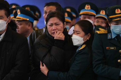 Người thân, đồng đội tiễn biệt phi công hy sinh trong vụ rơi máy bay Su-22