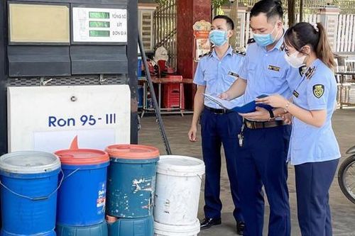 Xử lý nghiêm vi phạm kinh doanh xăng dầu