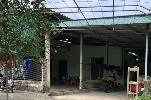 Cãi vã trong cuộc nhậu đầu năm, cha chém con trai tử vong