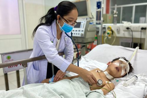 Cách xử trí để cứu mạng trẻ bị hóc dị vật trong gang tấc