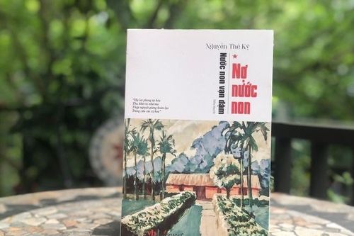 Sách về thời niên thiếu bình dị, xúc động của Bác