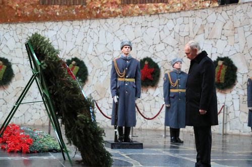 Ông Putin tưởng niệm binh sĩ trong trận chiến Stalingrad