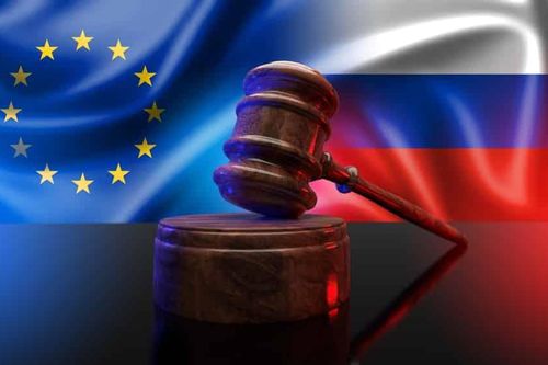 Mỹ gặp rắc rối lớn khi đóng băng hơn 300 tỷ USD của Moscow