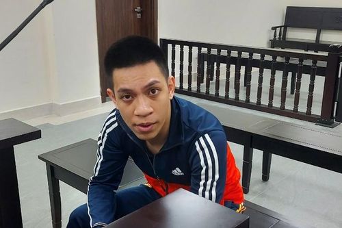 Lĩnh án vì trộm ô tô mình đứng tên hộ