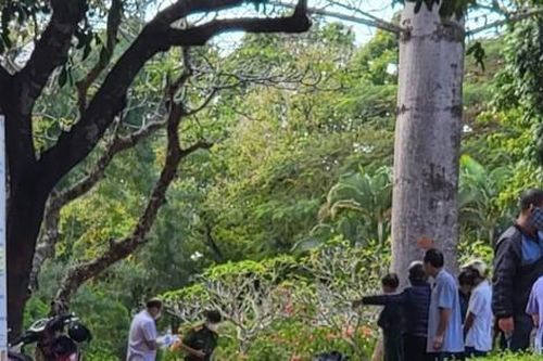 Phát hiện người đàn ông tử vong dưới gốc cây, cạnh đài liệt sĩ