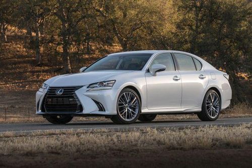 Lexus triệu hồi gấp 64 chiếc tại Việt Nam vì lỗi ở bình nhiên liệu