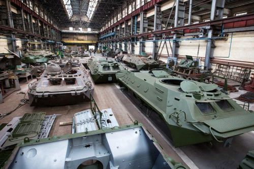 Xưởng bí mật ở Ba Lan sửa chữa thiết bị quân sự cho Ukraine
