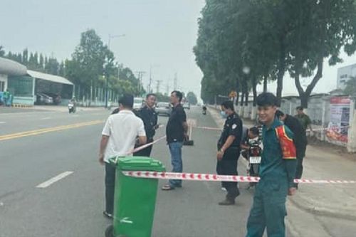 Điều tra vụ súng nổ 'rầm trời' trước cổng một công ty khi công nhân vừa tan ca