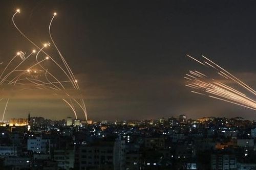 Israel cân nhắc 'bơm' tên lửa Vòm Sắt sang chiến trường Ukraine