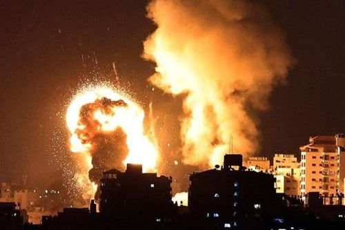 Israel không kích vào Dải Gaza, đáp trả sau vụ phóng tên lửa
