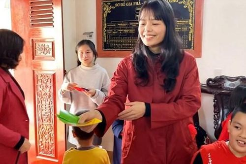 Giúp trẻ sử dụng tiền lì xì hiệu quả sau Tết