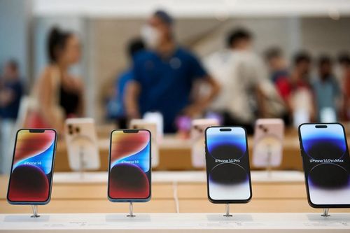 Đằng sau đà suy giảm lợi nhuận của Apple