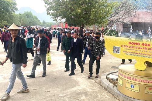 Ninh Bình khai thông tour du lịch trải nghiệm động Hoa Lư tìm về cội nguồn