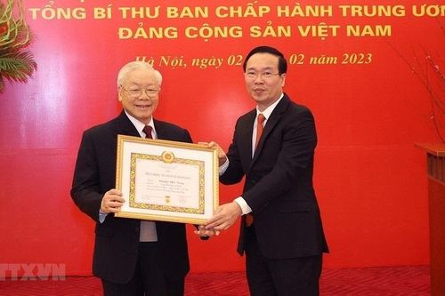 Lễ trao Huy hiệu 55 năm tuổi Đảng tặng Tổng Bí thư Nguyễn Phú Trọng