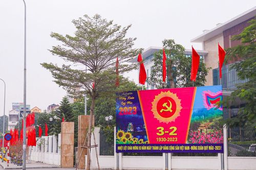 Khi ta là Đảng viên…