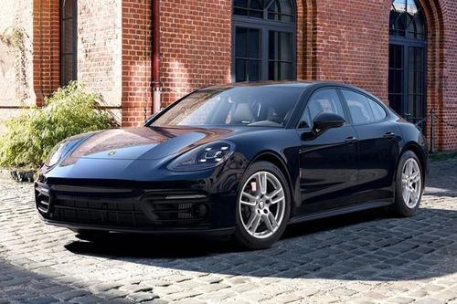 Bán Porsche Panamera 2023 với giá siêu rẻ, đại lý nhận loạt 'gạch đá'