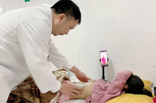 Bé gái 7 tuổi phải cắt bỏ ruột sau cơn đau bụng đột ngột
