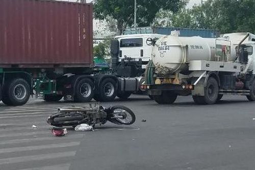 Nữ sinh 14 tuổi tử nạn trên đường đến trường sau va chạm với xe bồn