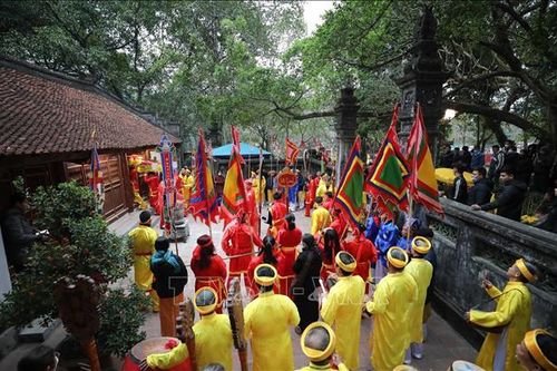 Chuyển biến nếp sinh hoạt văn hóa tại các đền chùa, lễ hội đầu xuân