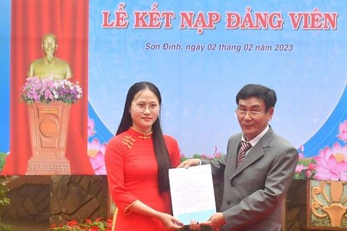 Tự hào là Đảng viên - Bài cuối: 'Hạt giống đỏ' nảy 'mầm xanh'