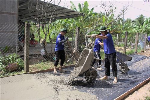 Bến Tre chú trọng tạo nguồn đảng viên trẻ chất lượng