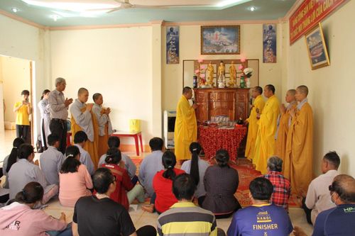 Đắk Nông: Tổ chức cầu an đầu năm Quý Mão cho người mù