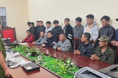 Khởi tố nhiều đối tượng tổ chức đánh bạc tại hội chợ