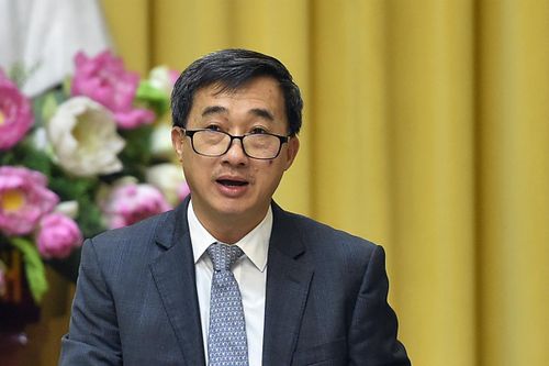 Thứ trưởng Bộ Y tế: Giám đốc bệnh viện công phải là bác sĩ