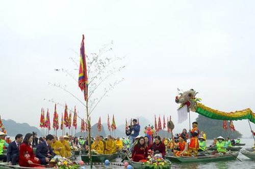 Hàng ngàn du khách, phật tử tham gia Hội Xuân Tam Chúc 2023