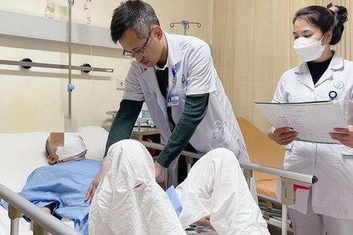 Cứu sống nam thanh niên từ nước ngoài về bị nhiễm khuẩn huyết vùng sinh dục